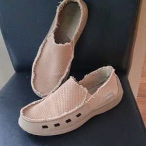 *Altered* CROCS Men's Beige/Tan Woven Slip-On Loafers Sz 10/M